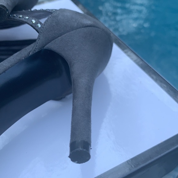 Rarely worn Women’s Nine West high heels - Picture 5 of 12